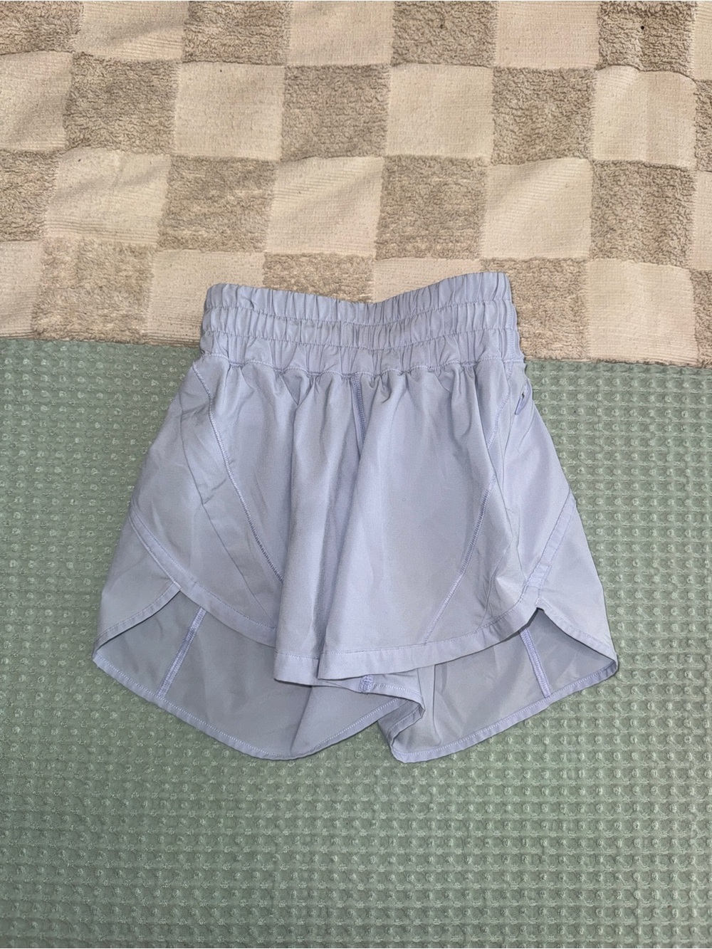 Lululemon Track That Mid-Rise Lined Short 5"
Blue Linen size 0